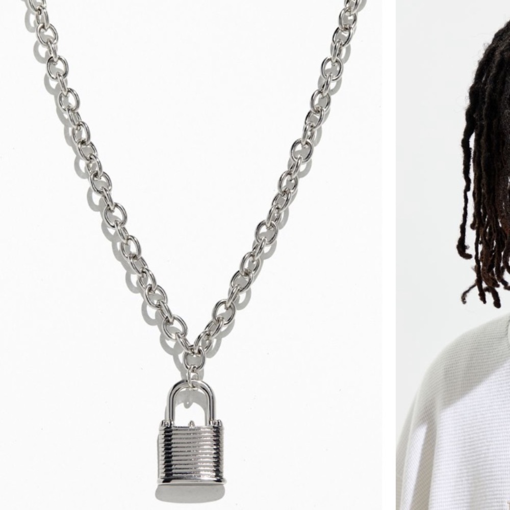 NWOT Gold Padlock Chain